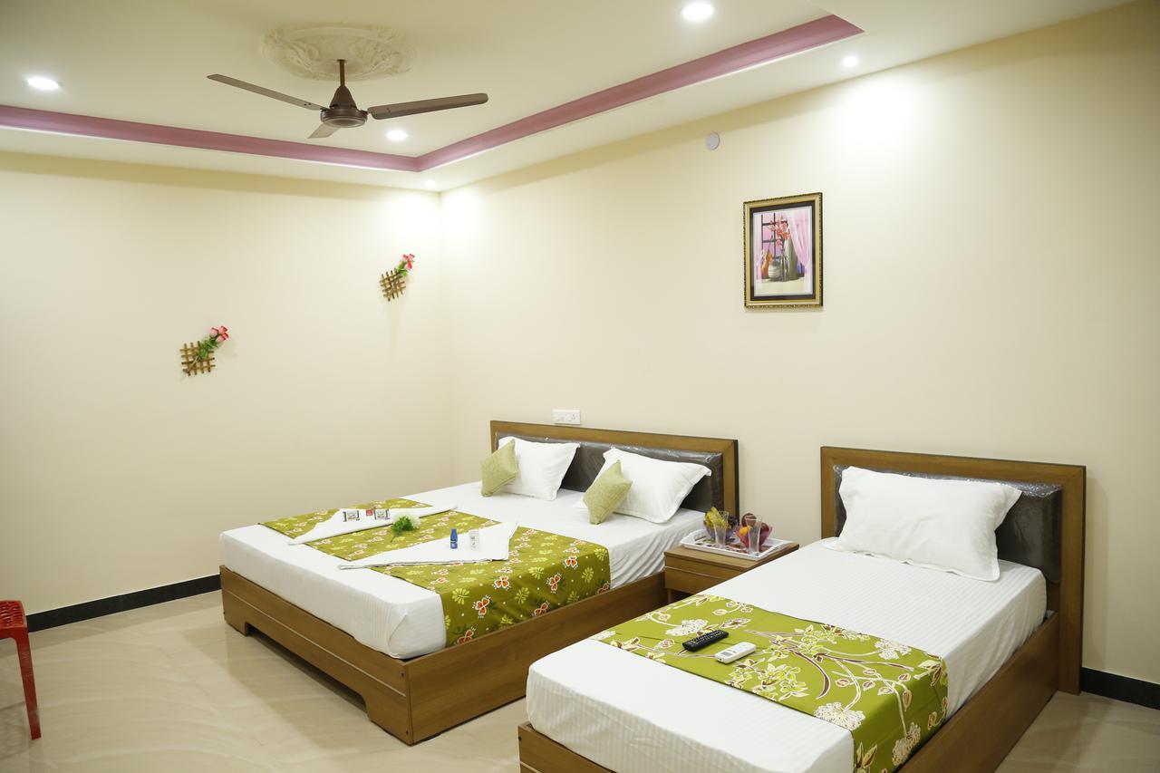 Hotel New Amirtham Inn Palni Buitenkant foto