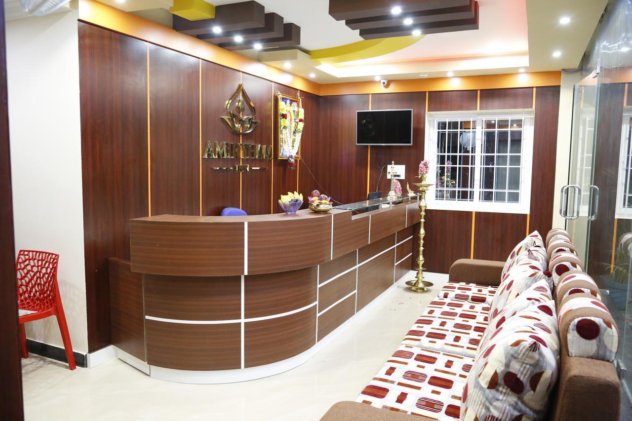 Hotel New Amirtham Inn Palni Buitenkant foto